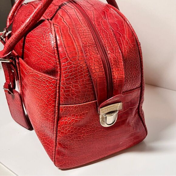 Bath & body Works Croc  XL Duffle Bag - Picture 7 of 15